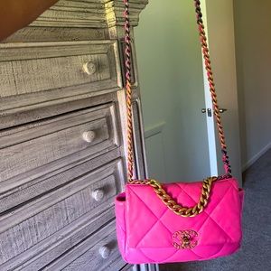 Med size CHANEL Flapbag